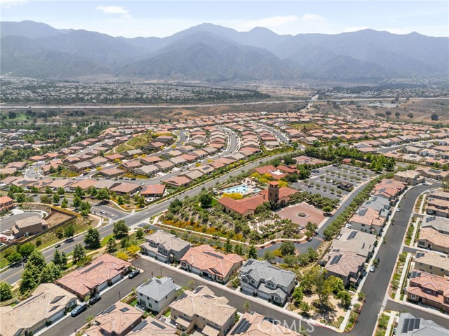 24205 Selwood Drive, Corona CA: https://media.crmls.org/medias/23b74530-794f-4b9f-b38d-744e558a7ef8.jpg