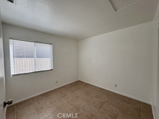 Detail Gallery Image 20 of 33 For 32418 Enriqueta Cir, Temecula,  CA 92592 - 3 Beds | 2 Baths