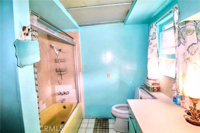 Detail Gallery Image 19 of 41 For 6271 Cherry Ave, Long Beach,  CA 90805 - 3 Beds | 1/1 Baths