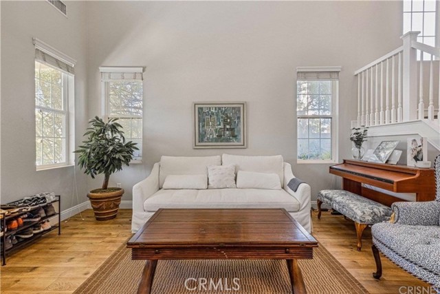 Detail Gallery Image 17 of 27 For 26852 Cottonwood Ct, Valencia,  CA 91381 - 4 Beds | 3 Baths