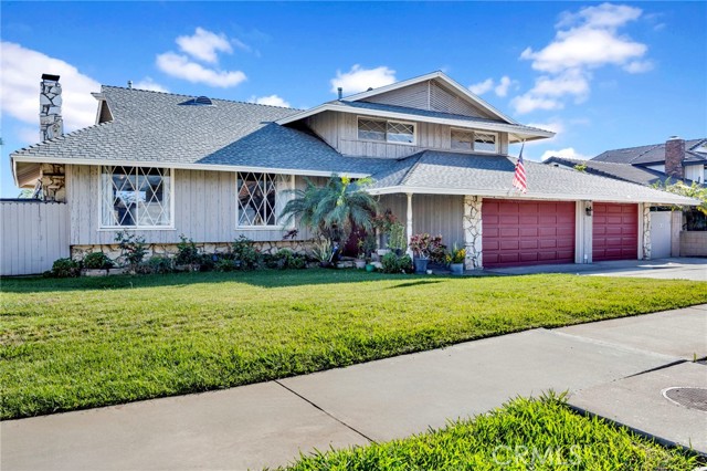 Detail Gallery Image 2 of 28 For 1706 E Retford, Covina,  CA 91724 - 3 Beds | 3 Baths