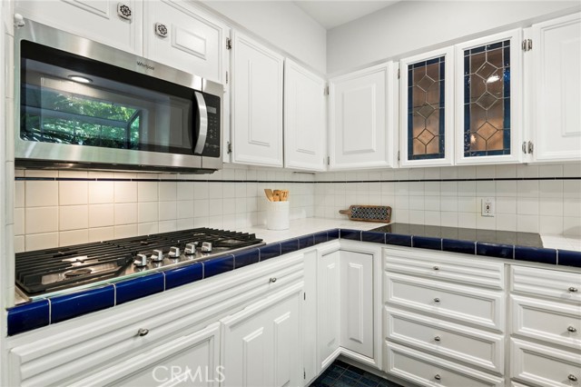 Detail Gallery Image 13 of 45 For 3250 Velma Dr, Los Angeles,  CA 90068 - 3 Beds | 2 Baths