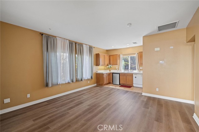 2394 Old Heritage Road, Riverside CA: https://media.crmls.org/medias/23b9d69f-cfce-4376-80c8-b06bf8323054.jpg