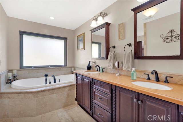 Detail Gallery Image 47 of 75 For 19978 Eyota, Apple Valley,  CA 92308 - 4 Beds | 3 Baths