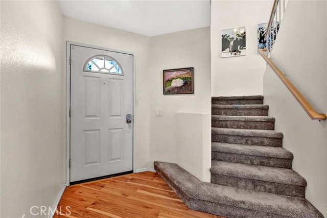 Detail Gallery Image 2 of 52 For 7879 E Viewrim Dr, Anaheim Hills,  CA 92808 - 3 Beds | 2/1 Baths