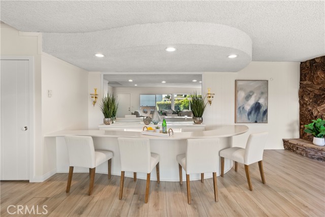 23326 Elm Avenue, Torrance CA: https://media.crmls.org/medias/23bacdcc-5e25-415a-9549-f1c1c69d6416.jpg
