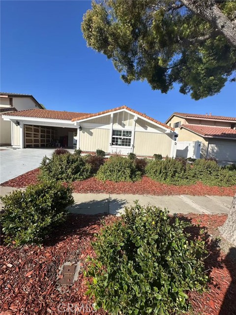 Detail Gallery Image 3 of 15 For 3681 Baylor St, Irvine,  CA 92614 - 3 Beds | 2 Baths