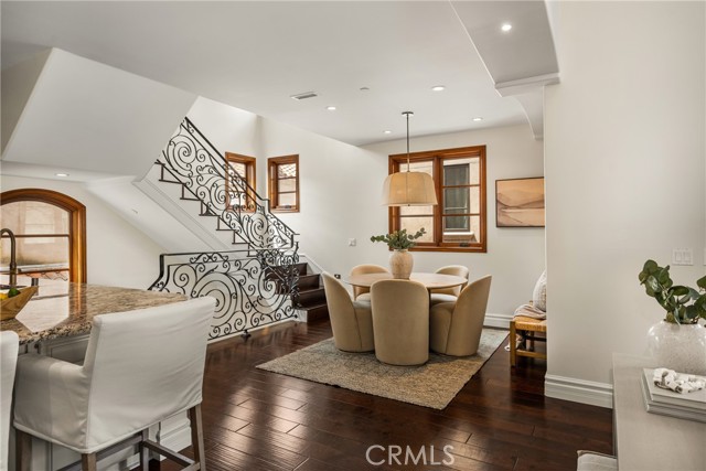 Detail Gallery Image 4 of 40 For 604 1/2 Marigold Ave #B,  Corona Del Mar,  CA 92625 - 3 Beds | 3 Baths