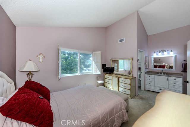 8437 E Amberwood Street, Anaheim Hills CA: https://media.crmls.org/medias/23bbde8f-dee7-4a7b-a4ac-e5d49611eec8.jpg