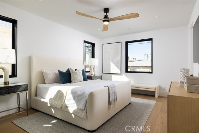 Detail Gallery Image 15 of 50 For 1313 Ocean Ave, Seal Beach,  CA 90740 - 3 Beds | 3/1 Baths