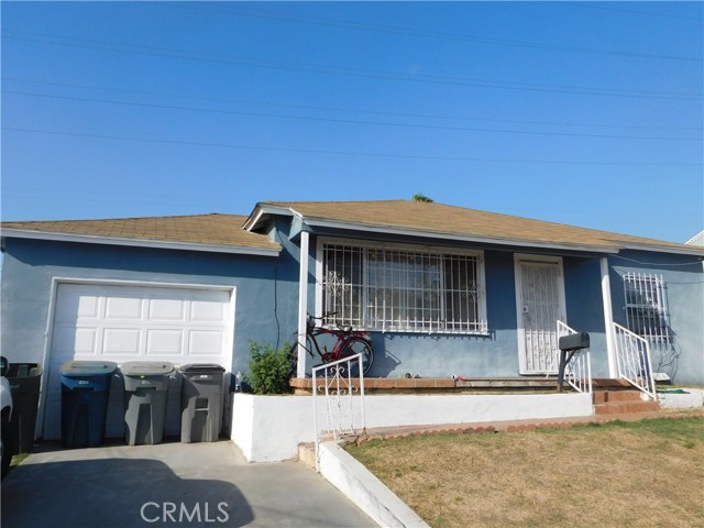 1025 W 130th Street, Gardena CA: https://media.crmls.org/medias/23bcb562-8463-41a4-a52e-c55556d5f635.jpg