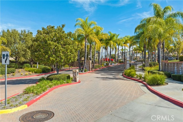 Detail Gallery Image 2 of 27 For 25178 Meadow Walk #2,  Murrieta,  CA 92562 - 2 Beds | 2 Baths