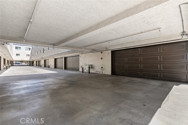 8801 Cedros Avenue, Panorama City CA: https://media.crmls.org/medias/23bdf4ab-a014-46cb-9bc0-365286cd72d9.jpg