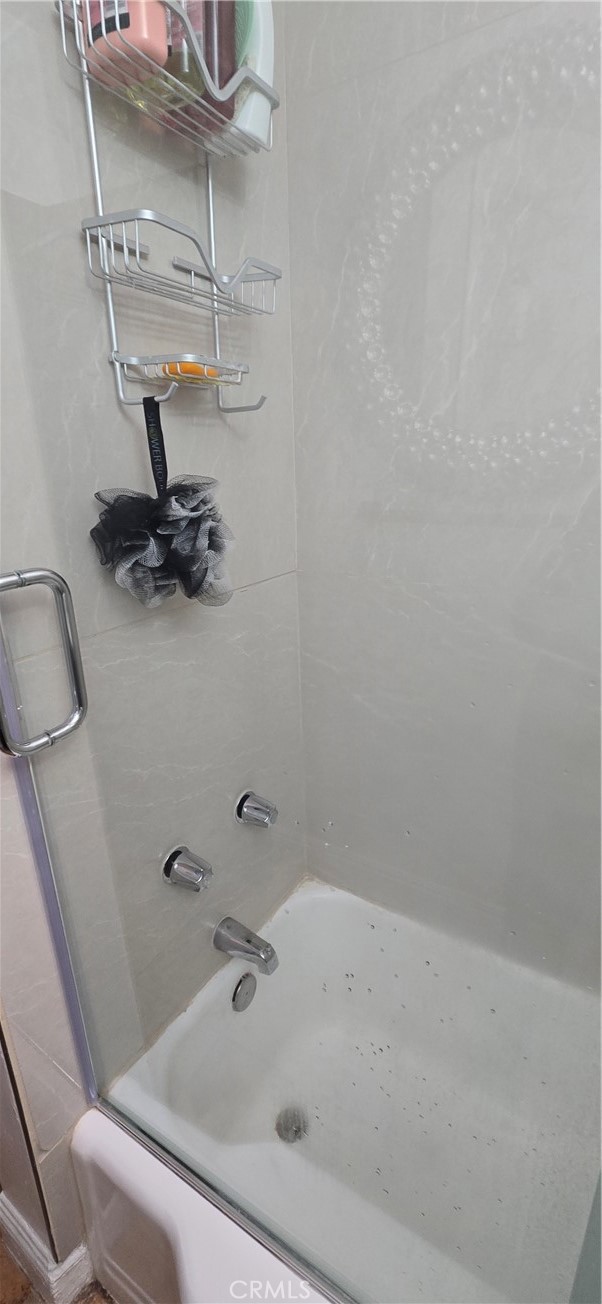 7503 Aqueduct Avenue, Van Nuys CA: https://media.crmls.org/medias/23beadbf-d39c-4b49-b5d5-8f2cf1460150.jpg