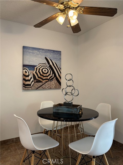 Detail Gallery Image 3 of 13 For 555 Vallombrosa Ave #65,  Chico,  CA 95926 - 2 Beds | 1 Baths