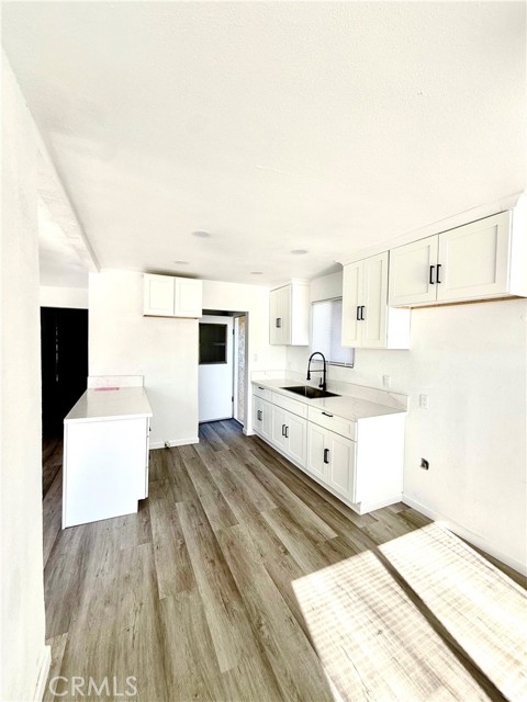 Detail Gallery Image 7 of 14 For 2511 E 131st, Compton,  CA 90222 - 3 Beds | 2 Baths