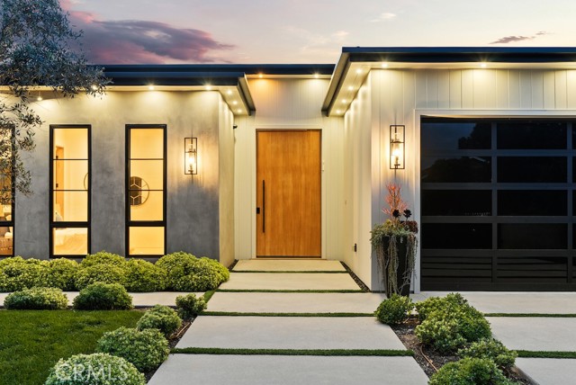 5727 Cahill Avenue, Tarzana CA: https://media.crmls.org/medias/23c188ea-424e-43de-b434-2960201d9e0c.jpg