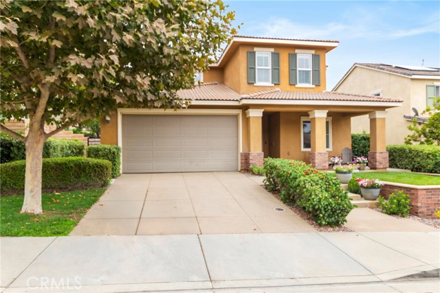3993 Black Cottonwood Way, San Bernardino CA: https://media.crmls.org/medias/23c50c80-37b1-4610-af2f-189bf459dd42.jpg