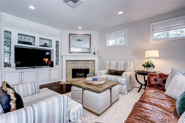 Detail Gallery Image 13 of 40 For 669 25th St, Manhattan Beach,  CA 90266 - 4 Beds | 4 Baths