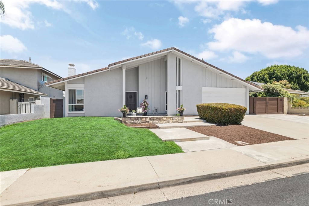 25521 Rhoda Drive
