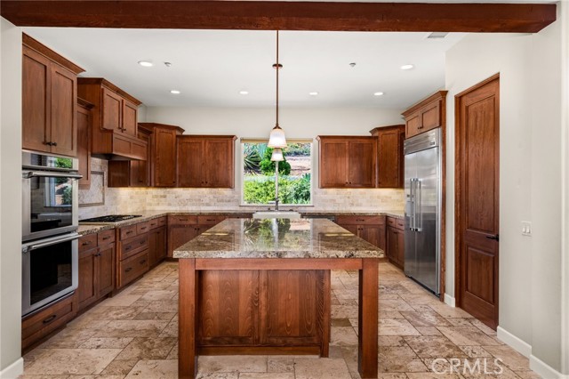 3012 Ridge Creek Drive, Fallbrook CA: https://media.crmls.org/medias/23c7b437-5010-4f0e-971f-a2e78afdfb1c.jpg
