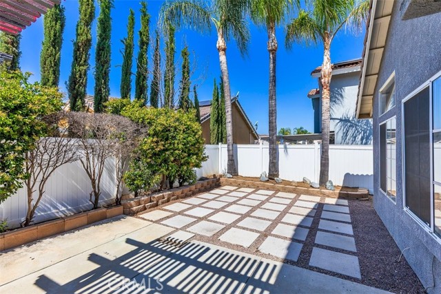 28705 Bridge Water Lane, Menifee CA: https://media.crmls.org/medias/23c95f2a-9de1-42e5-96c0-00dc638f87cd.jpg