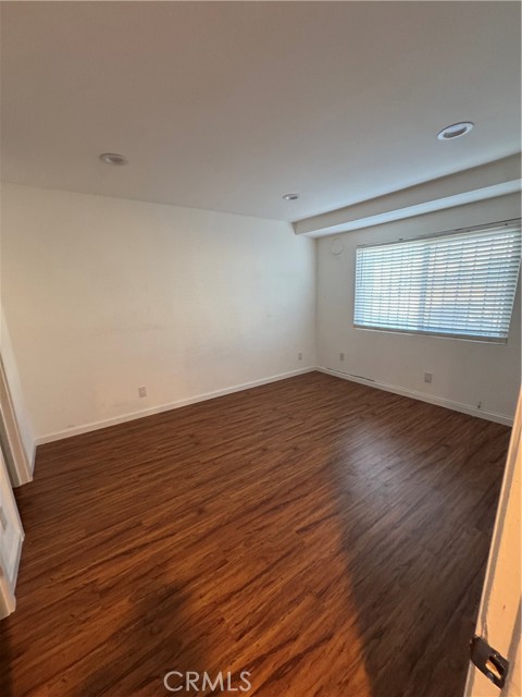 Detail Gallery Image 12 of 14 For 9119 Wakefield Ave #2,  Panorama City,  CA 91402 - 2 Beds | 2 Baths