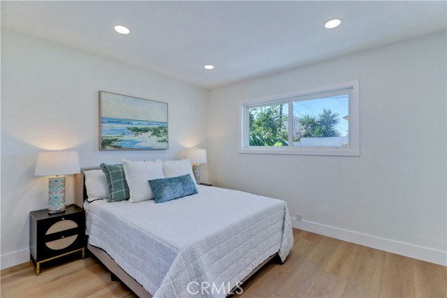 Detail Gallery Image 28 of 63 For 19691 Canberra Ln, Huntington Beach,  CA 92646 - 5 Beds | 3 Baths