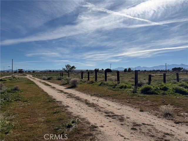 Detail Gallery Image 7 of 8 For 13290 Smoketree St, Victorville,  CA 92392 - – Beds | – Baths