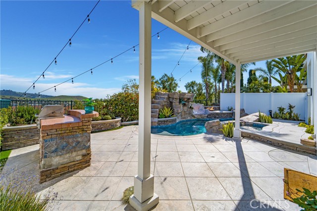 Detail Gallery Image 3 of 42 For 55 via Sonrisa, San Clemente,  CA 92673 - 5 Beds | 3 Baths