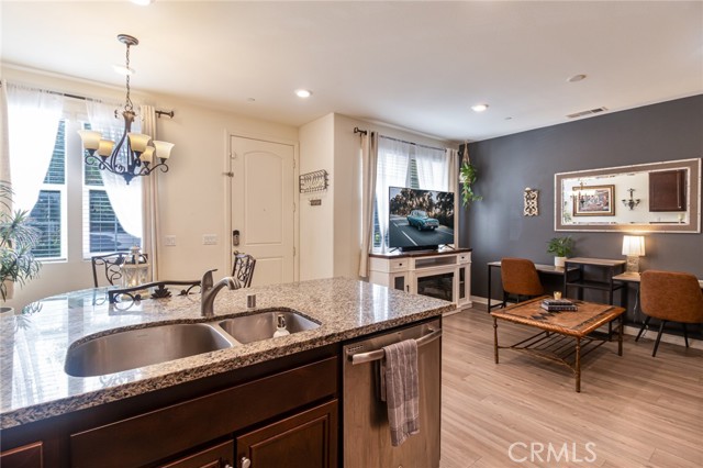 40434 Calle Real, Murrieta CA: https://media.crmls.org/medias/23ccccda-d1e4-43ef-a0c6-8a0bbd007b8e.jpg