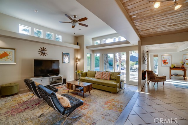 Detail Gallery Image 18 of 69 For 576 E Desert Holly Cir, Palm Springs,  CA 92262 - 3 Beds | 2 Baths