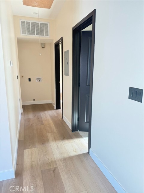 Detail Gallery Image 6 of 15 For 11650 Kittridge, North Hollywood,  CA 91606 - 2 Beds | 1 Baths