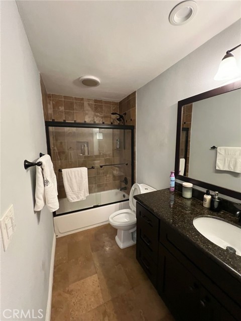 Detail Gallery Image 5 of 15 For 18620 Hatteras St #113,  Tarzana,  CA 91356 - 2 Beds | 2 Baths