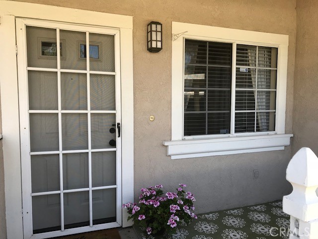 Photo #3: OC23181562 Listing 