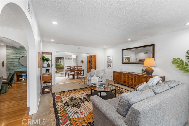 Detail Gallery Image 10 of 47 For 265 Mariposa St, Altadena,  CA 91001 - 3 Beds | 2 Baths