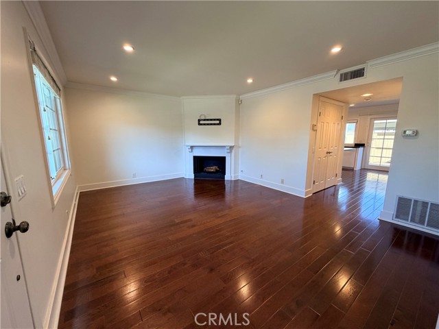 Detail Gallery Image 3 of 18 For 58 Eagle Run, Irvine,  CA 92614 - 3 Beds | 1/1 Baths