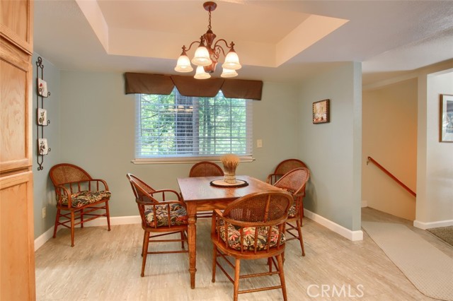 Detail Gallery Image 10 of 39 For 40505 Saddleback Rd, Bass Lake,  CA 93604 - 3 Beds | 2/1 Baths