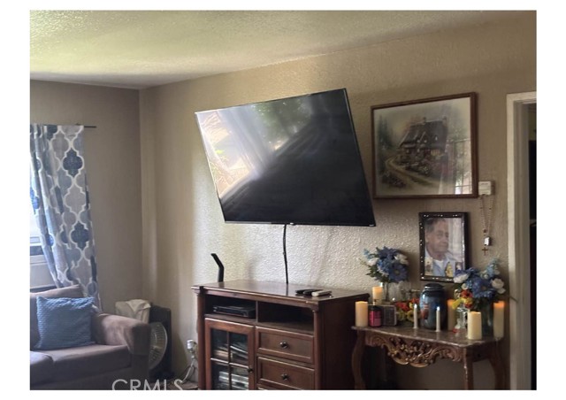 Detail Gallery Image 11 of 20 For 4306 Baldwin Park Bld, Baldwin Park,  CA 91706 - 2 Beds | 1 Baths