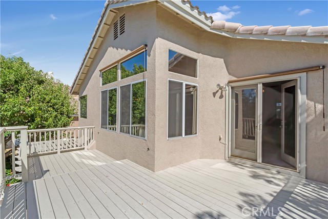Detail Gallery Image 18 of 38 For 29347 Canyon Rim Pl, Canyon Country,  CA 91387 - 6 Beds | 3 Baths