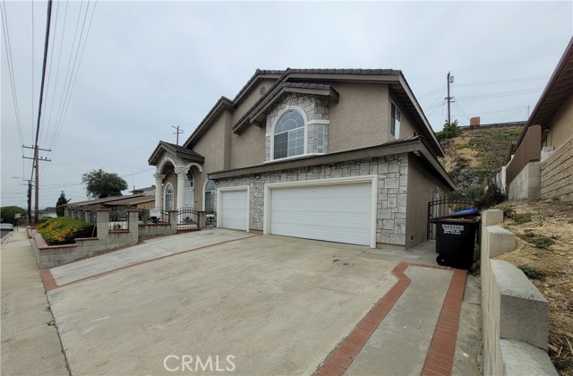 Image 2 of 32 For 1389 Hillside Street