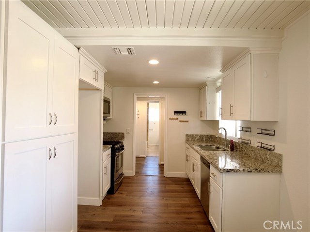 Detail Gallery Image 10 of 30 For 34254 Rosemont Dr, Yucaipa,  CA 92399 - 3 Beds | 2 Baths