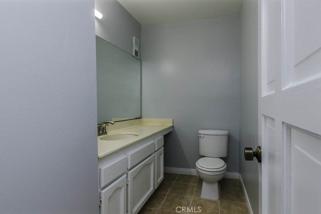 https://media.crmls.org/medias/23d24c44-c78b-4304-adce-1de627e77789.jpg?preset=X-Large