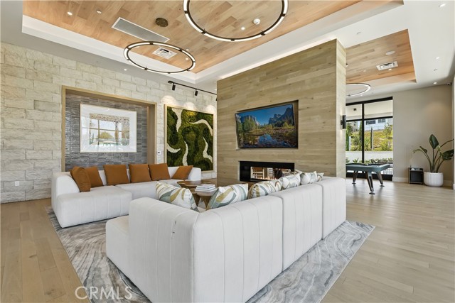 Detail Gallery Image 8 of 21 For 138 Verbena Way, Montebello,  CA 90640 - 5 Beds | 4 Baths