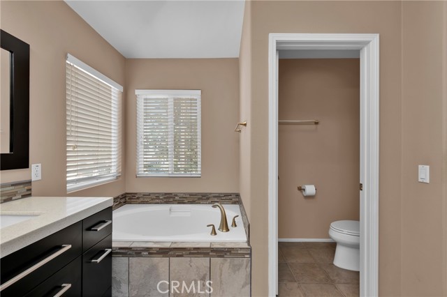 Detail Gallery Image 22 of 38 For 2541 Santa Ana Ave, Costa Mesa,  CA 92627 - 4 Beds | 2/1 Baths