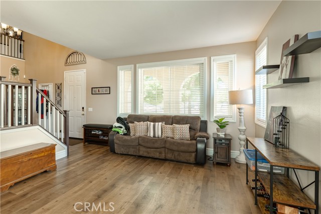 Detail Gallery Image 5 of 25 For 1217 W Avenue H7, Lancaster,  CA 93534 - 5 Beds | 3 Baths