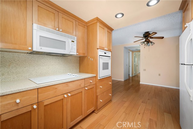 Detail Gallery Image 20 of 35 For 1980 Mckinney Way 13p,  Seal Beach,  CA 90740 - 2 Beds | 2 Baths