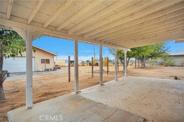 Detail Gallery Image 21 of 40 For 10590 Navajo Rd, Apple Valley,  CA 92308 - 3 Beds | 2 Baths