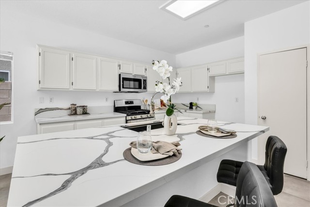 Detail Gallery Image 9 of 47 For 3773 Mission Peak, Palm Springs,  CA 92262 - 2 Beds | 2 Baths