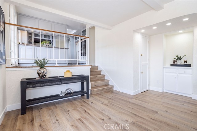 Detail Gallery Image 11 of 43 For 11357 Yolanda Ave, Porter Ranch,  CA 91326 - 5 Beds | 3 Baths